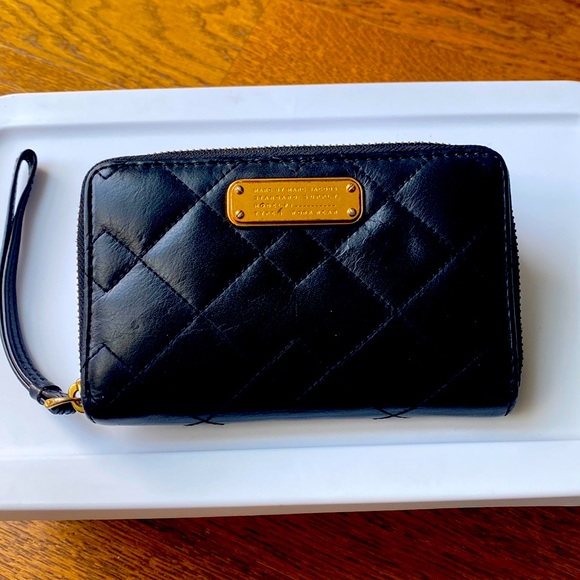 Marc Jacobs Handbags - Marc by Marc Jacobs Quilted Wingman Wristlet/Wallet - Black/Gold